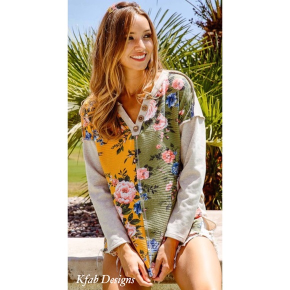 ❤️LAST ONE!  V Neck Floral Soft Color Block Henley Top! - Picture 6 of 15